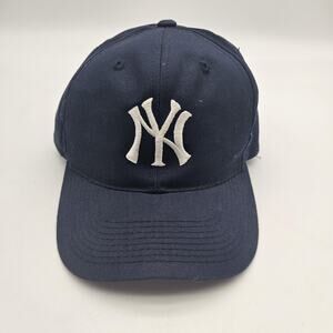 New York Yankees Hat Cap Snap Back Mens Medium Blue White MLB Baseball